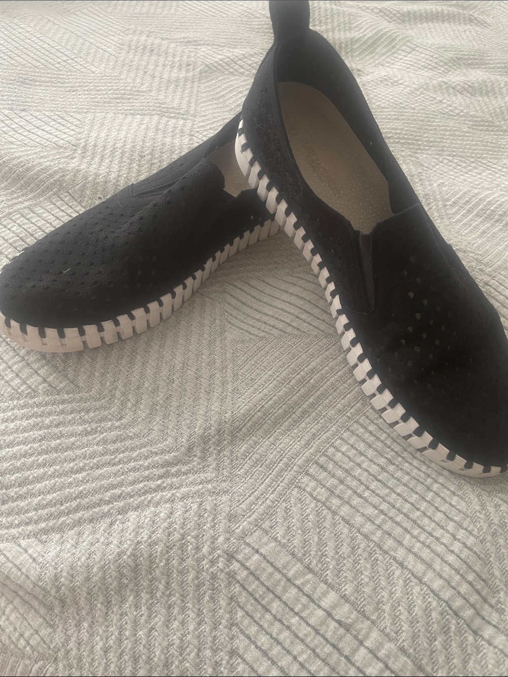 ILSE Jacobsen black suede breathable slip ons; white soles. Size 41. (9)